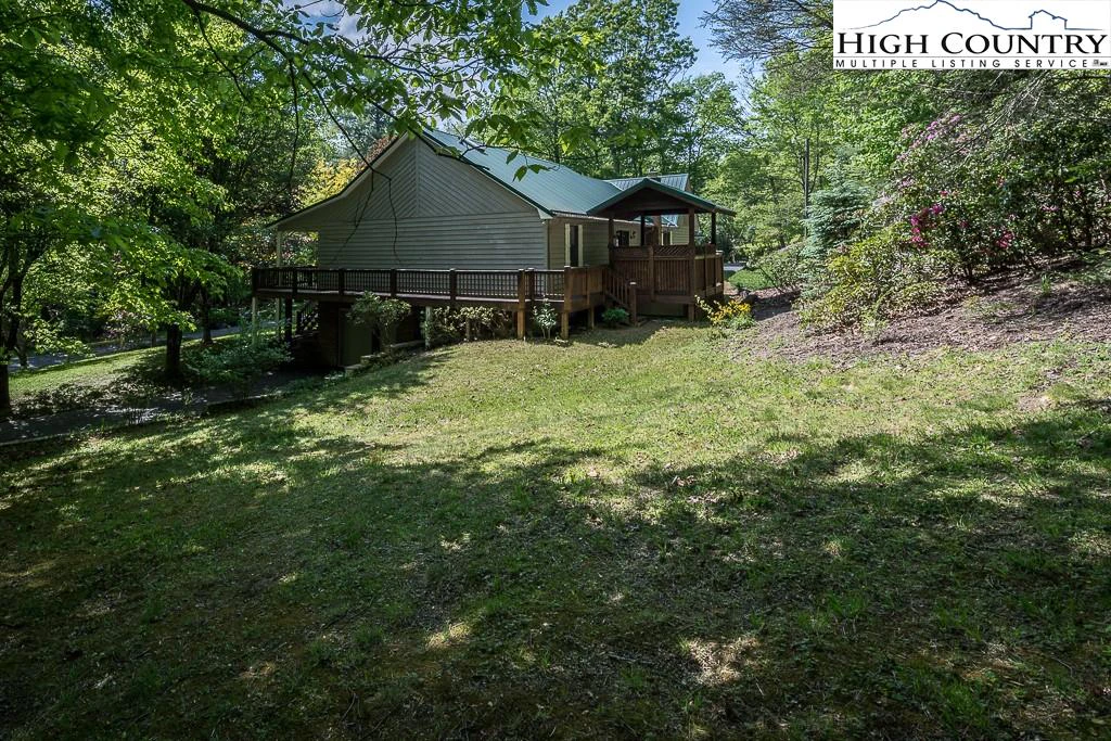 Image number 15 for the current listing