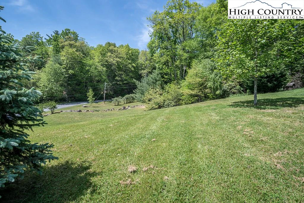 Image number 20 for the current listing