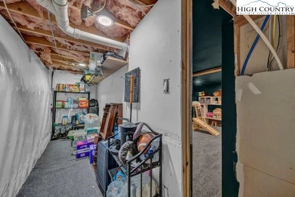 Image number 16 for the current listing