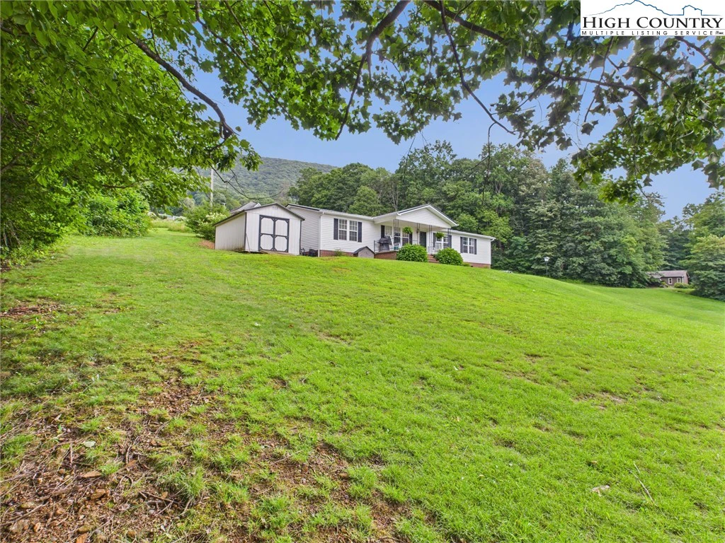 Image number 2 for the current listing
