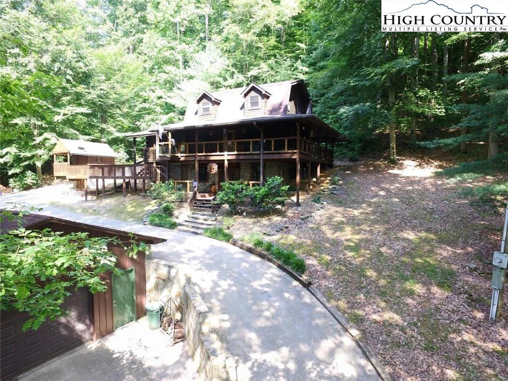 Image number 12 for the current listing
