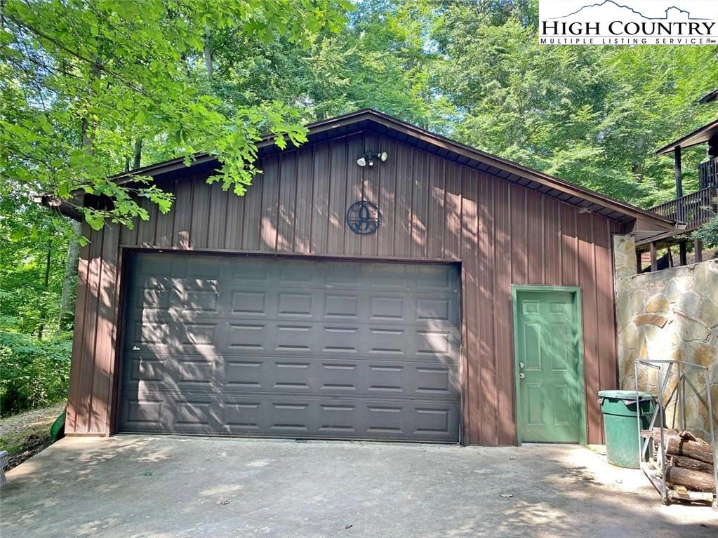 Image number 7 for the current listing