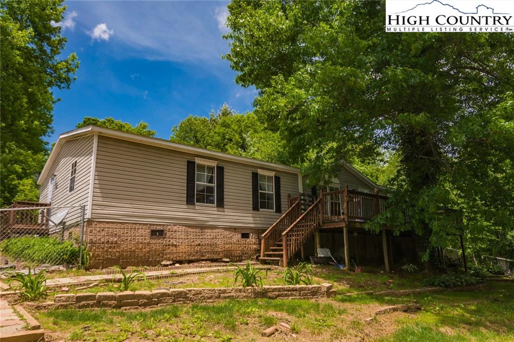 Image number 1 for the current listing
