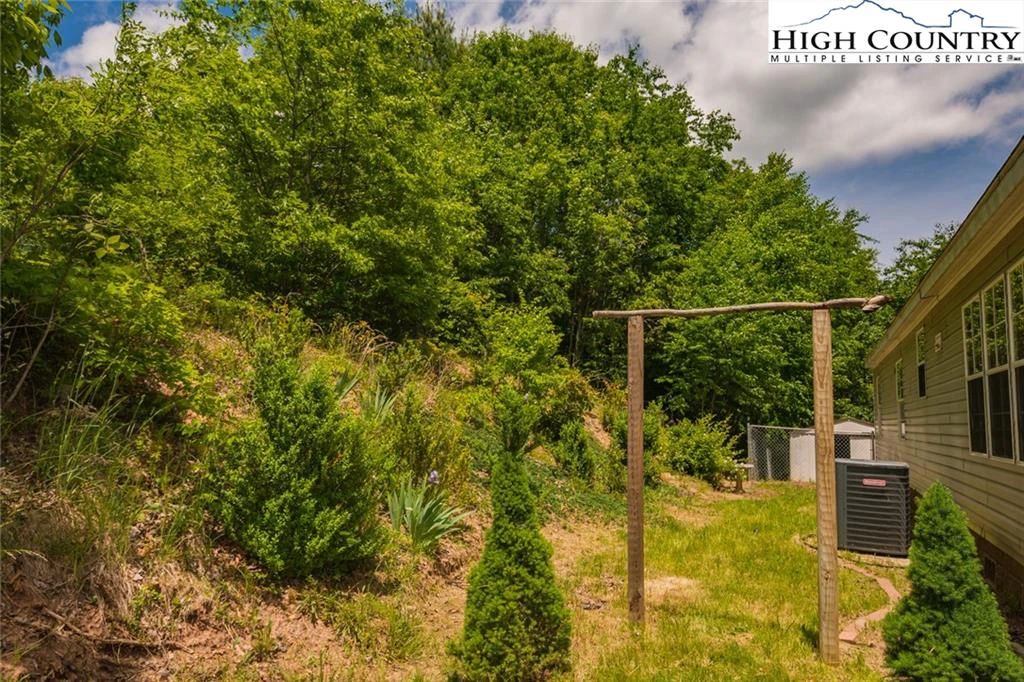 Image number 5 for the current listing