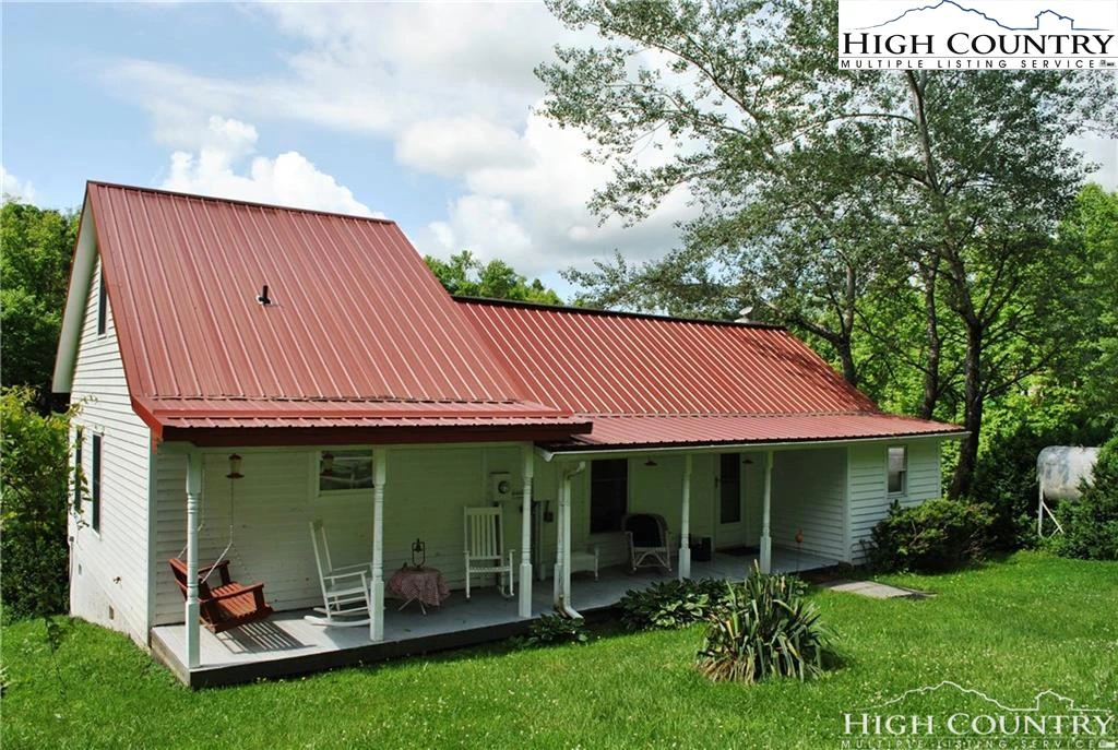 Image number 1 for the current listing