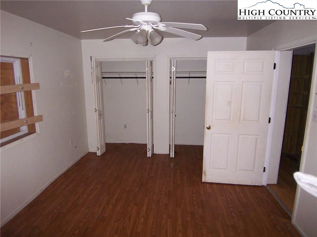 Image number 12 for the current listing