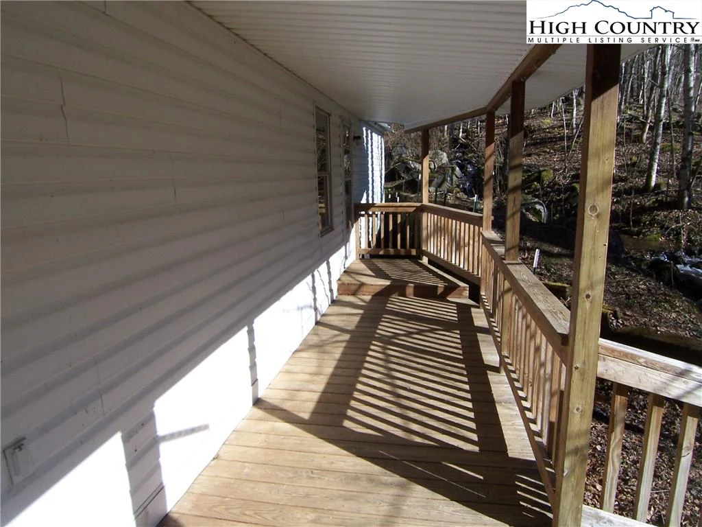 Image number 4 for the current listing