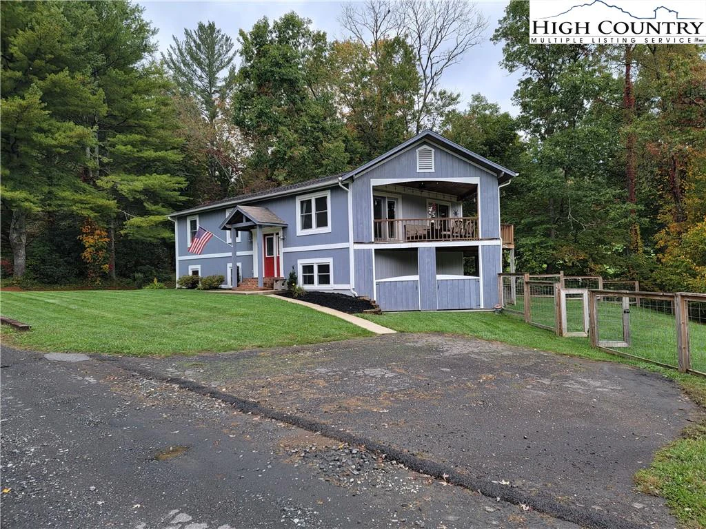 Image number 17 for the current listing