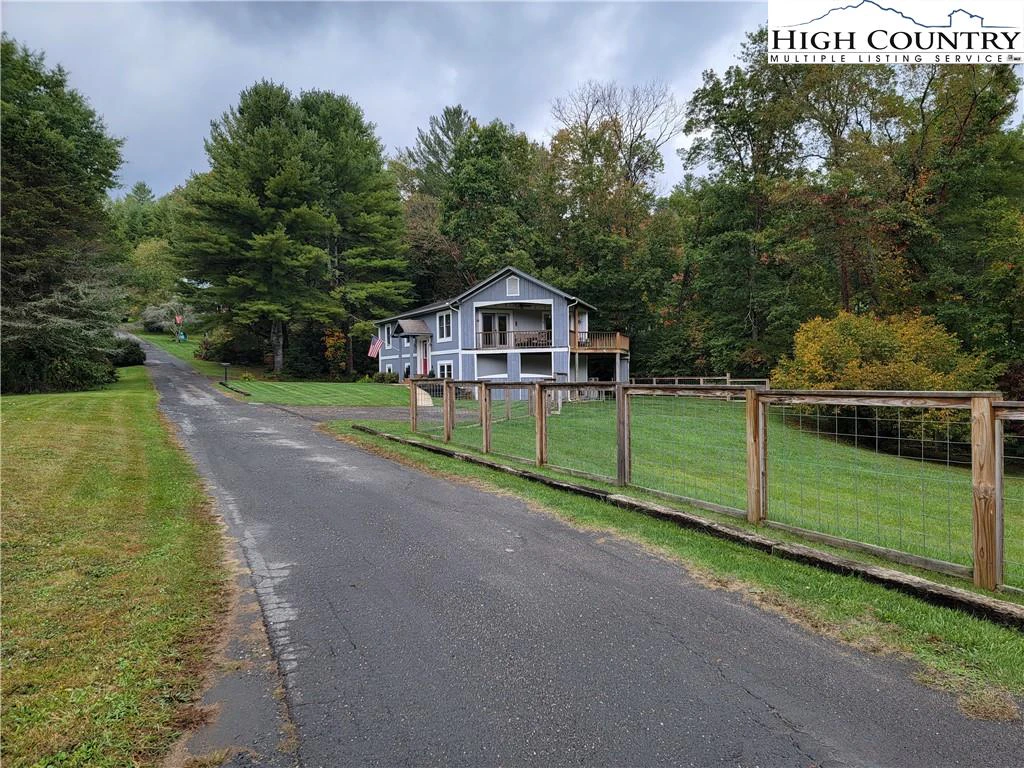 Image number 18 for the current listing