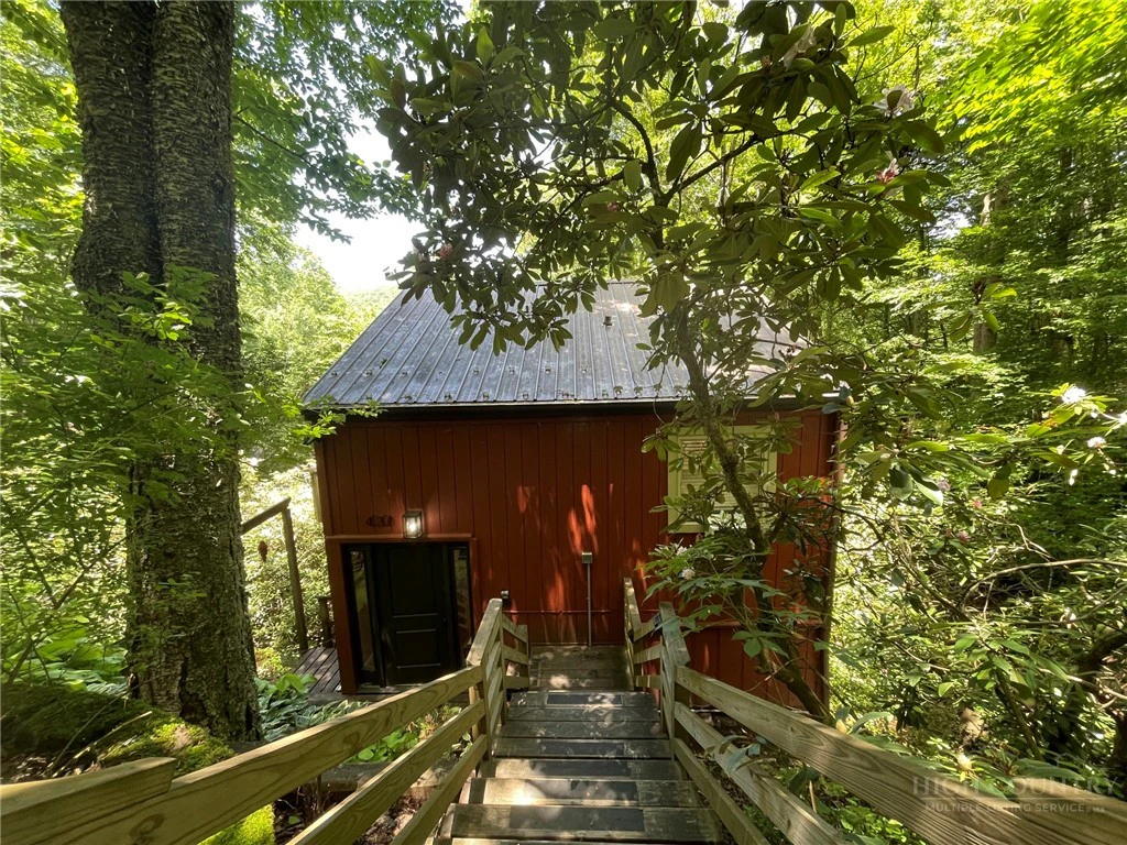 Image number 3 for the current listing