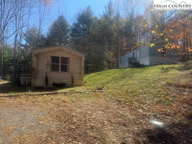 Image number 14 for the current listing