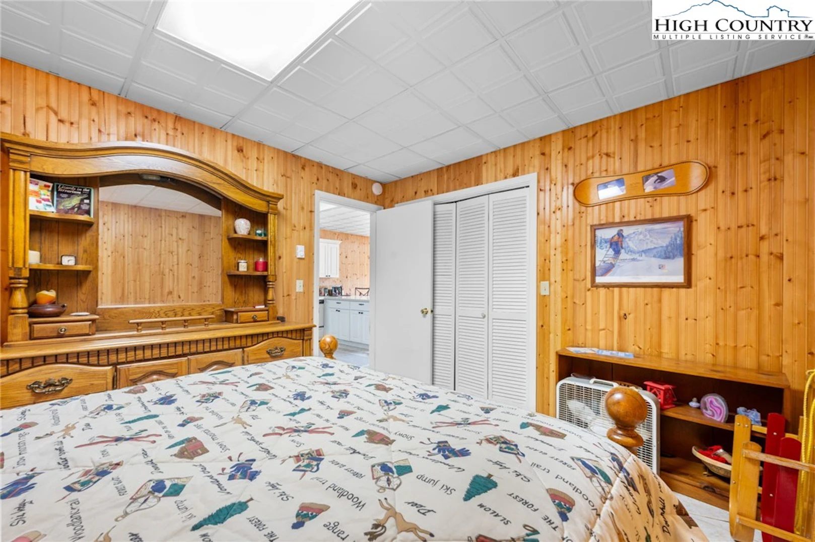 Image number 12 for the current listing