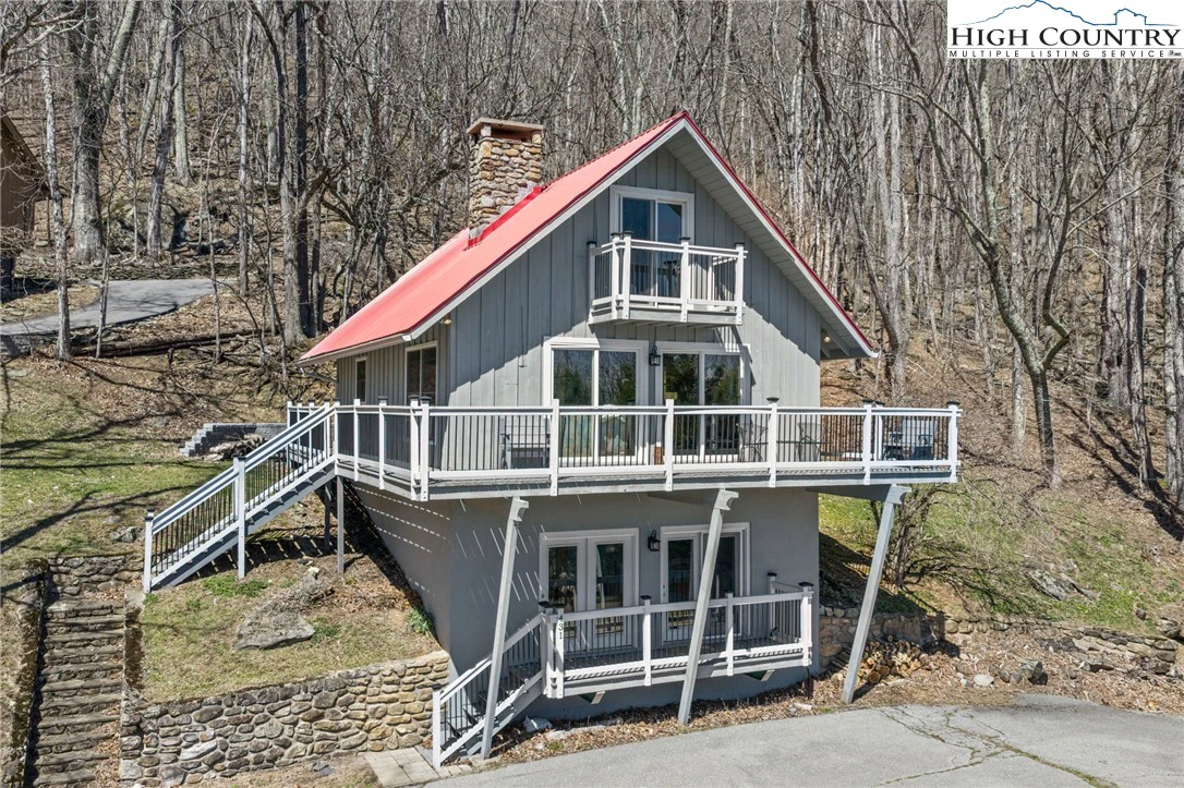 Image number 19 for the current listing