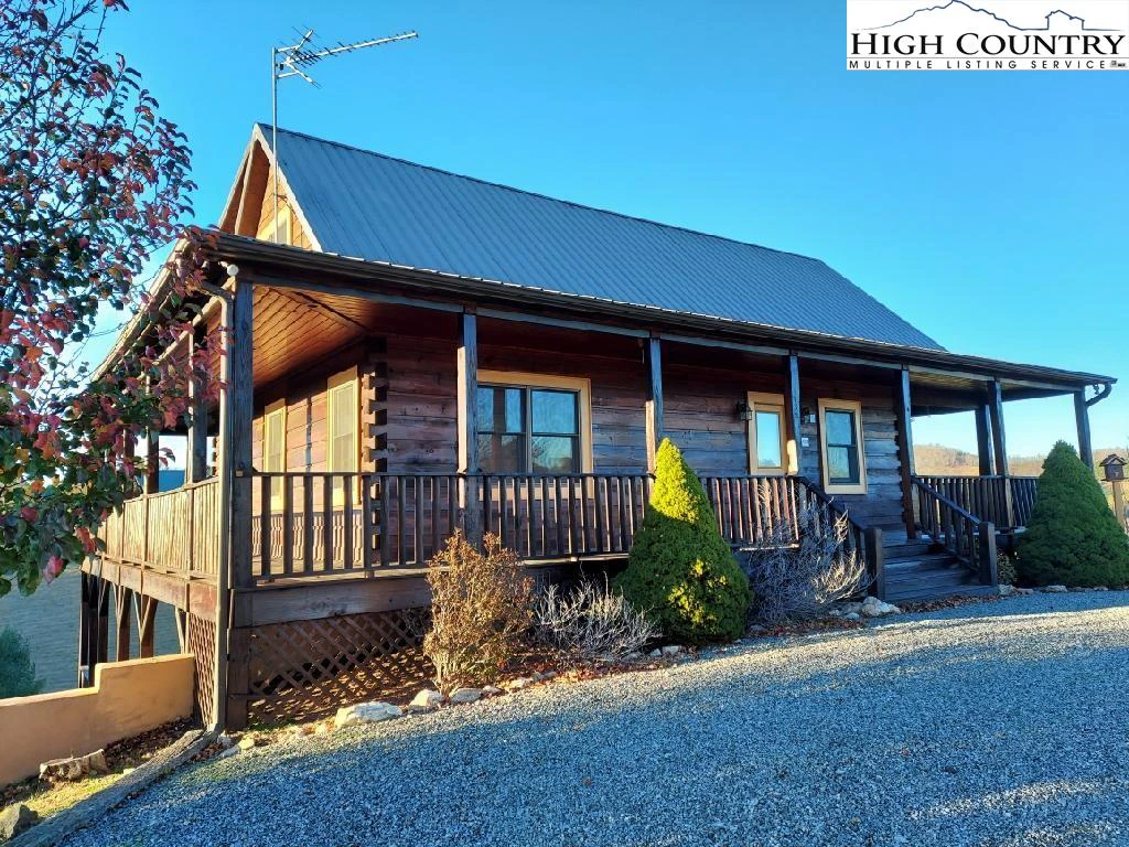 Image number 19 for the current listing
