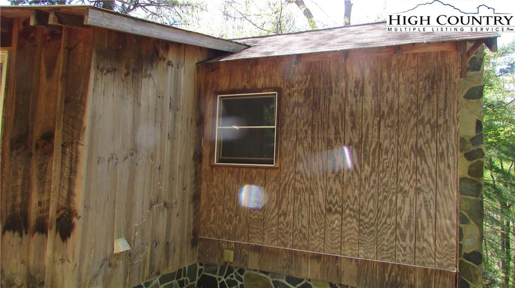 Image number 12 for the current listing