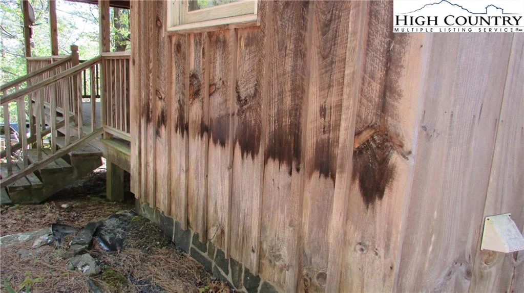 Image number 15 for the current listing