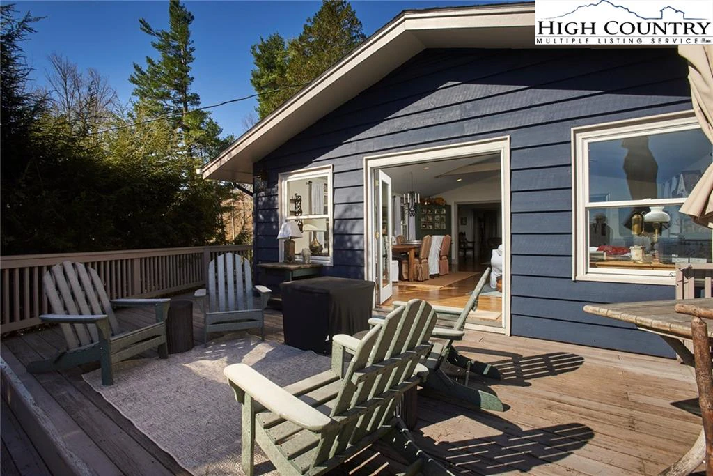 Image number 4 for the current listing