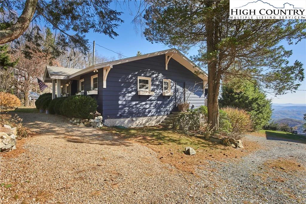Image number 19 for the current listing