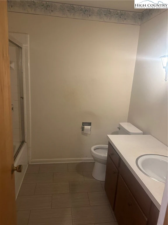 Image number 12 for the current listing