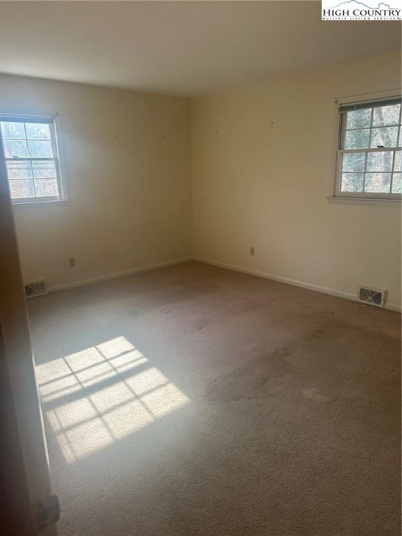 Image number 10 for the current listing