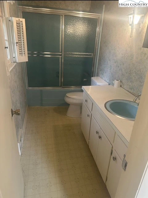 Image number 9 for the current listing
