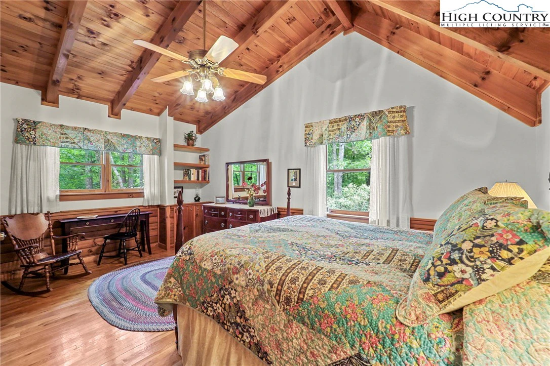 Image number 7 for the current listing