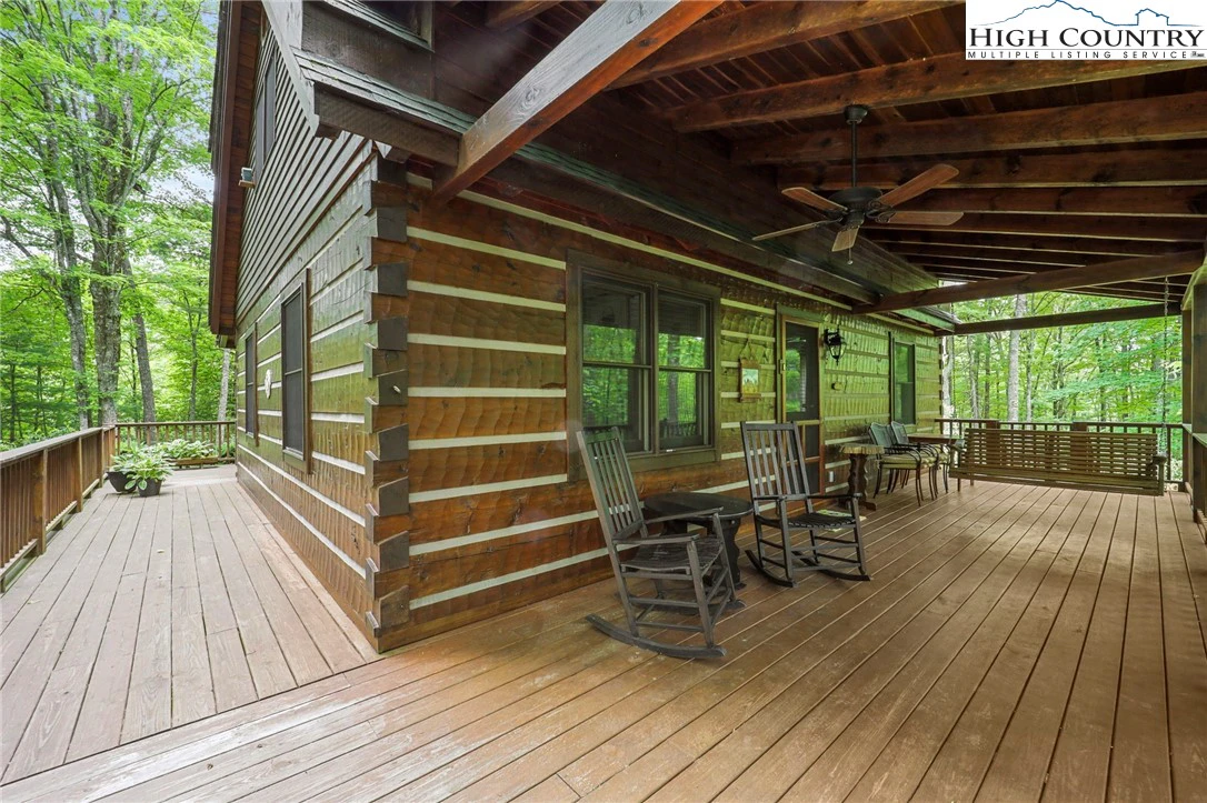 Image number 14 for the current listing