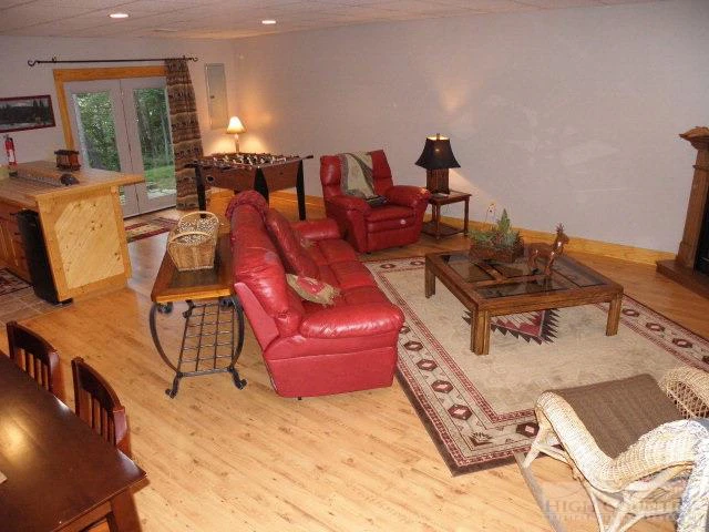Image number 2 for the current listing