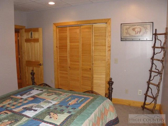 Image number 12 for the current listing