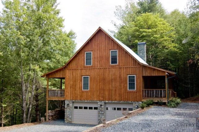Image number 14 for the current listing