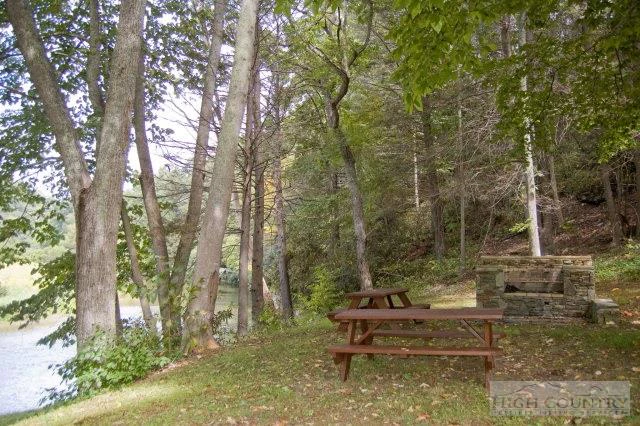 Image number 12 for the current listing
