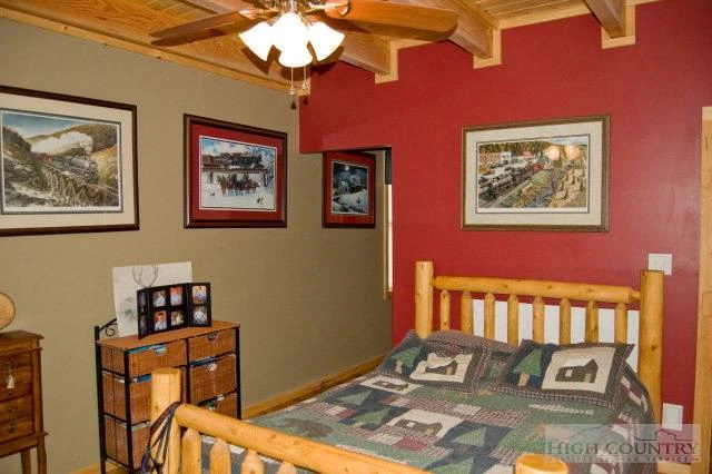 Image number 6 for the current listing