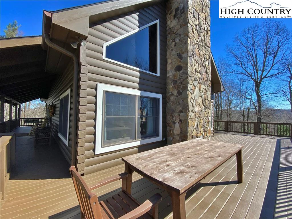 Image number 20 for the current listing