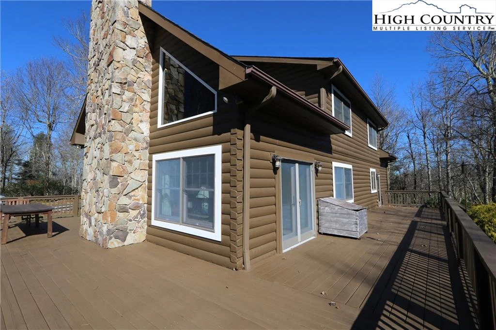 Image number 21 for the current listing