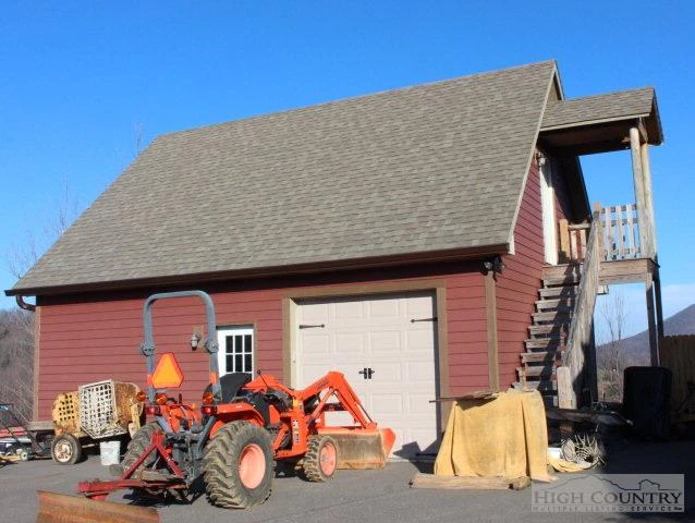 Image number 7 for the current listing