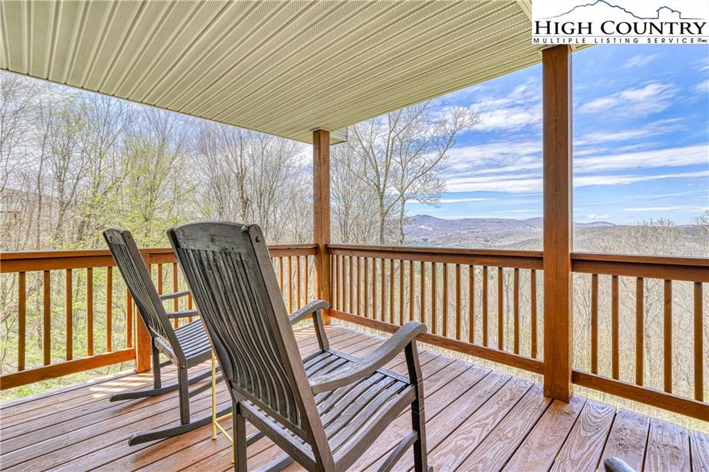 Image number 1 for the current listing