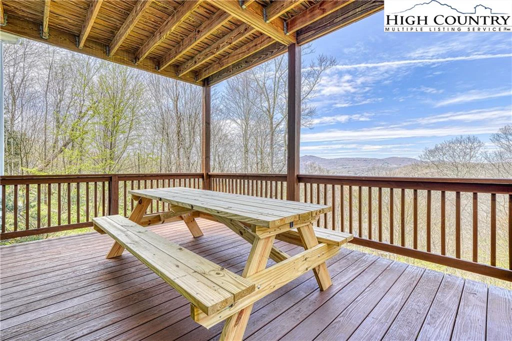 Image number 9 for the current listing