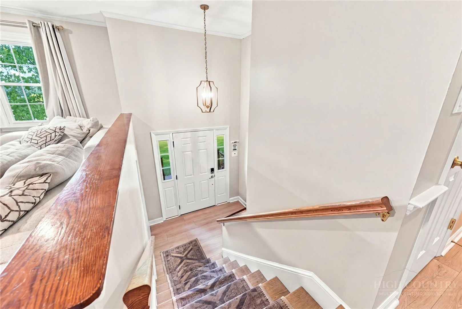 Image number 2 for the current listing