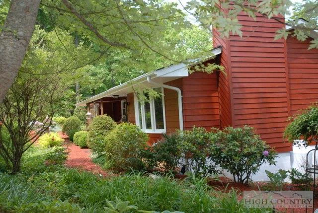 Image number 21 for the current listing