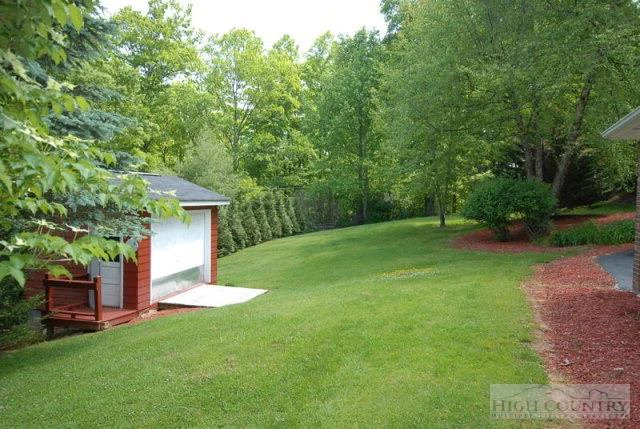 Image number 4 for the current listing