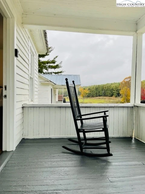 Image number 7 for the current listing
