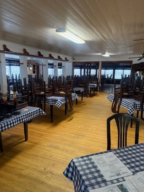 Image number 7 for the current listing