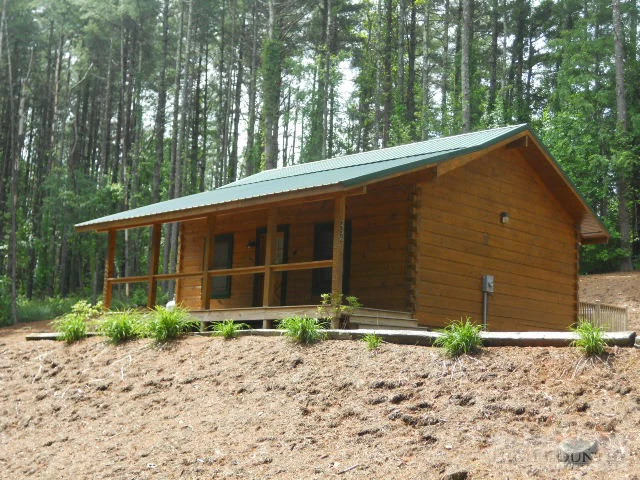 Image number 1 for the current listing
