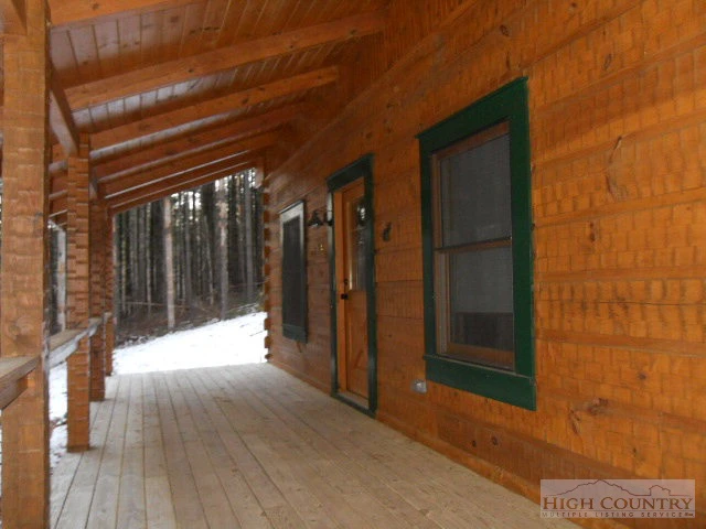 Image number 6 for the current listing
