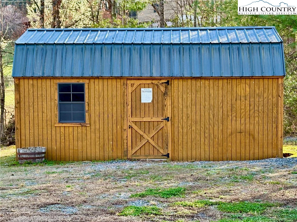 Image number 5 for the current listing