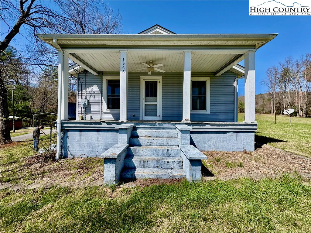 Image number 28 for the current listing