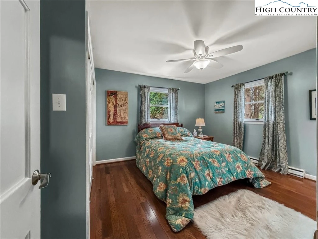 Image number 10 for the current listing