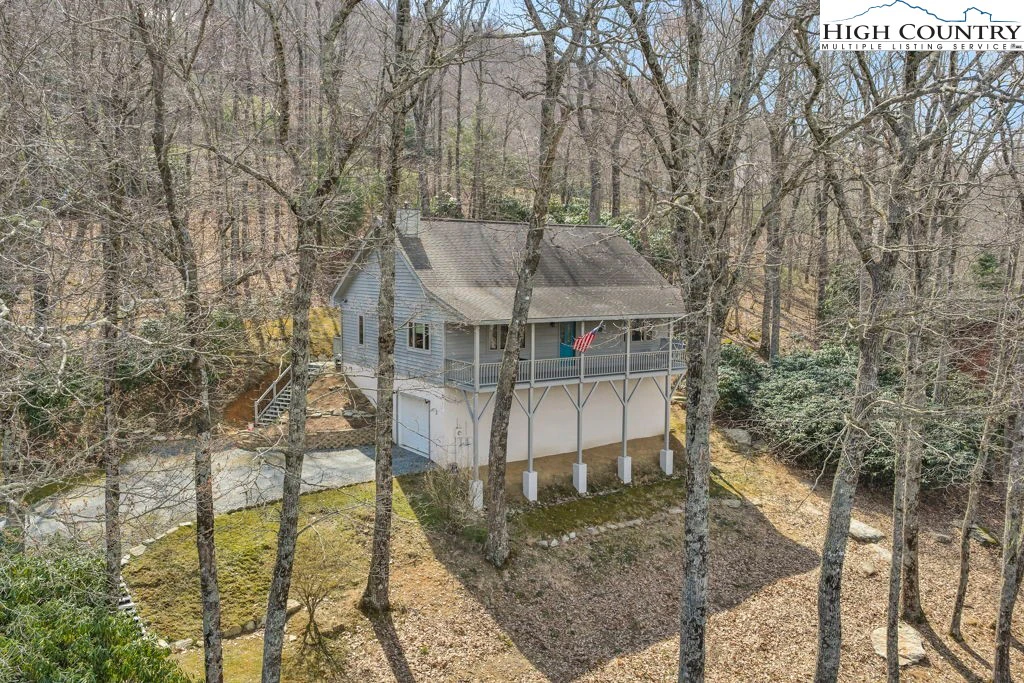 Image number 1 for the current listing
