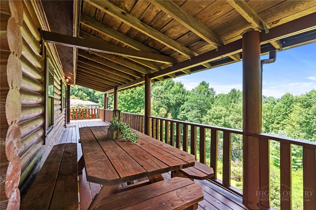 Image number 21 for the current listing
