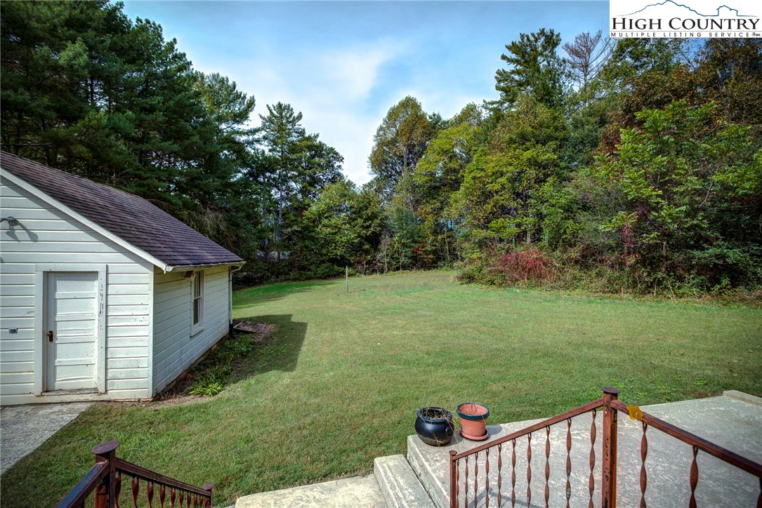 Image number 41 for the current listing